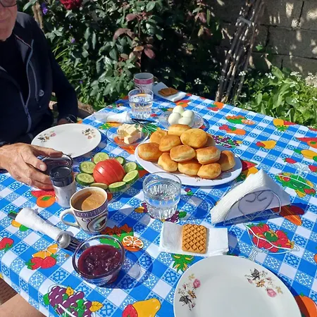 Stavri 3*